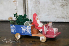 Afbeelding in Gallery-weergave laden, Kerstman in auto
