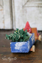 Afbeelding in Gallery-weergave laden, Kerstman in auto
