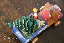 Afbeelding in Gallery-weergave laden, Kerstman in auto
