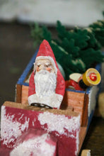 Afbeelding in Gallery-weergave laden, Kerstman in auto
