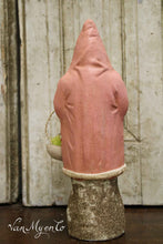 Afbeelding in Gallery-weergave laden, Roze kerstman candycontainer met paddestoelenmandje
