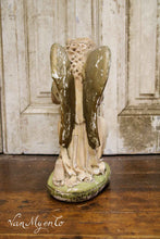 Afbeelding in Gallery-weergave laden, Knielende engel
