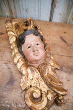 Afbeelding in Gallery-weergave laden, Houten engelenhoofden in bois doré ornament
